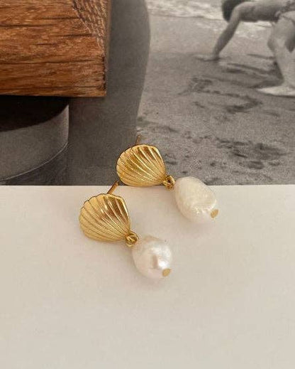 Oceania Clam Shell Pearl Earrings