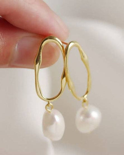 Oceania Oval Pearl Earrings 18k Gold
