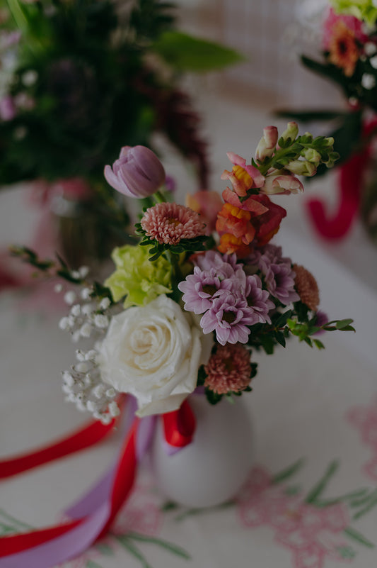 Posy Vase (Signature Hey Posy Blooms)