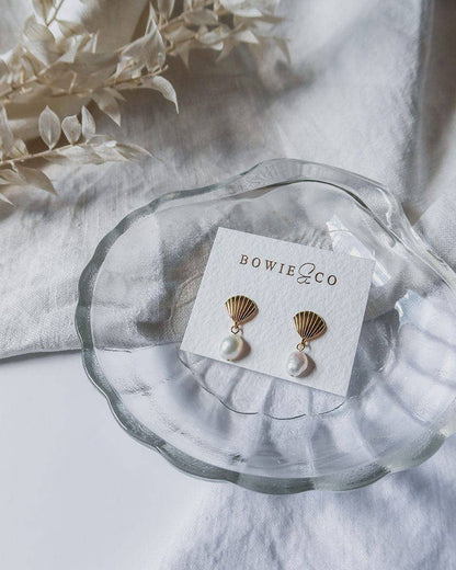 Oceania Clam Shell Pearl Earrings
