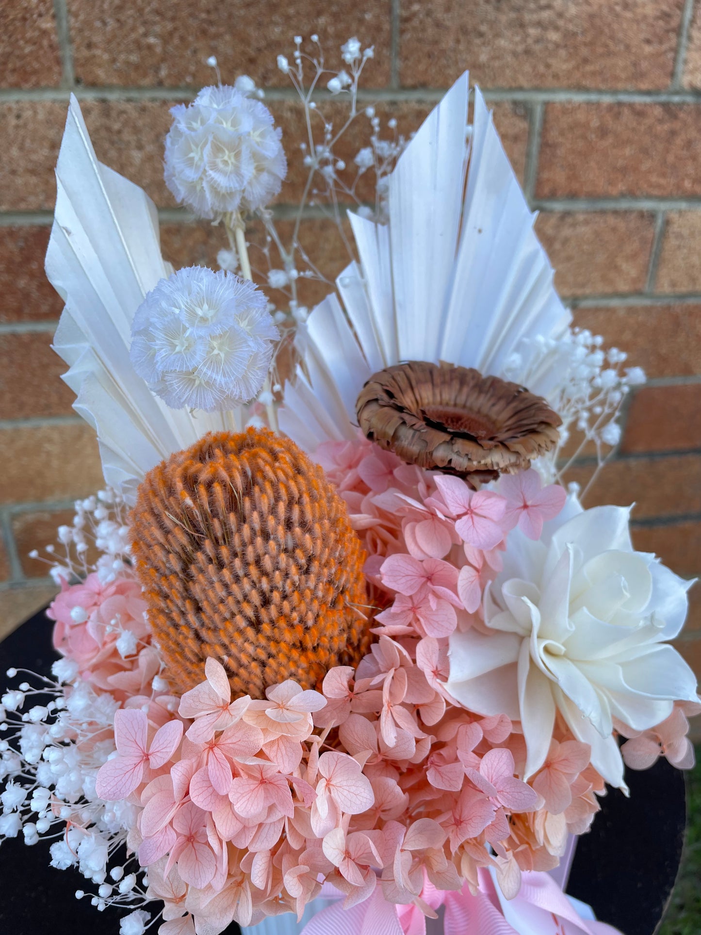 ‘Peaches’ Dried Arrangement