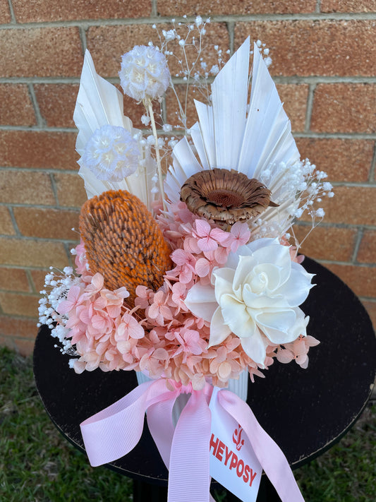 ‘Peaches’ Dried Arrangement
