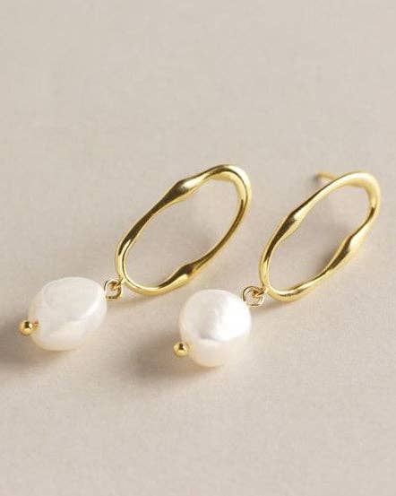Oceania Oval Pearl Earrings 18k Gold