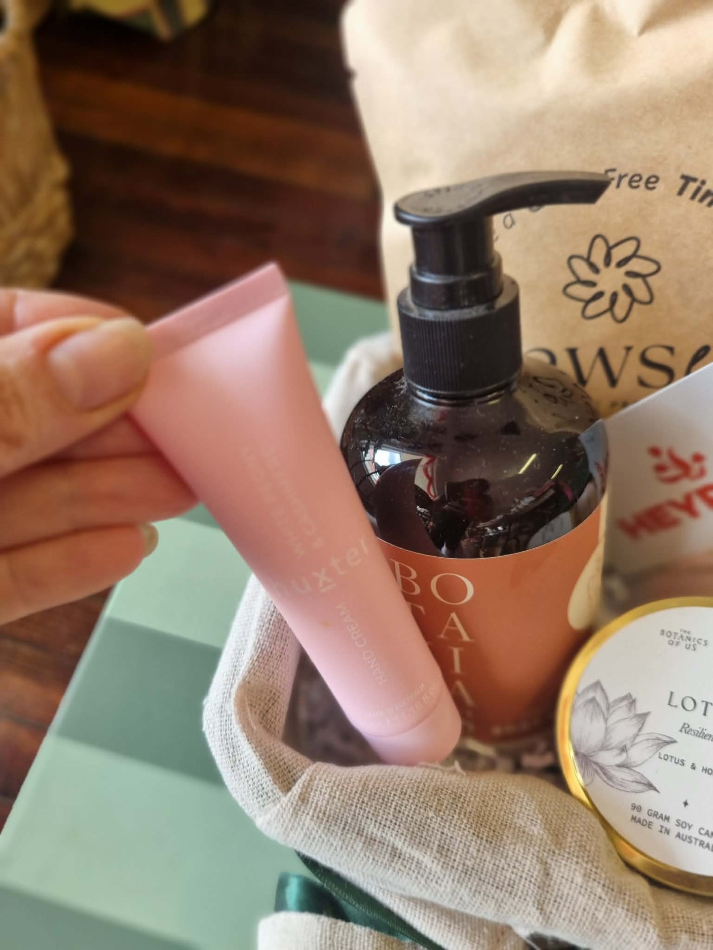 Xmas Hamper - Pamper Basket