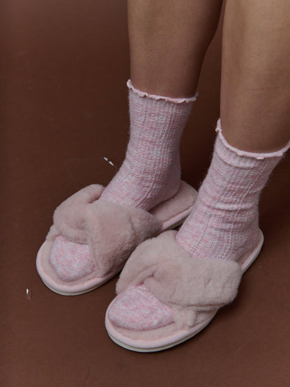 [1PK] Knotted Fluffy Slippers in Pink (2SM & 2ML pairs/pack)