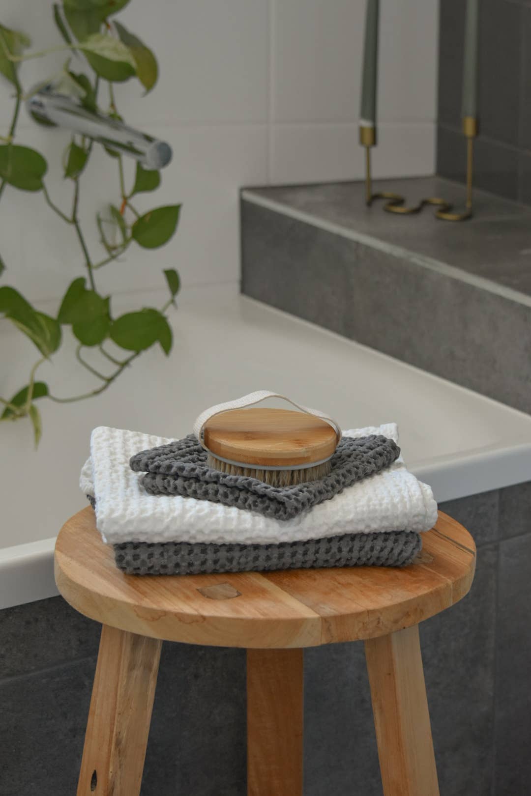 100% Organic Cotton Rustic Waffle Face Cloth - Charcoal