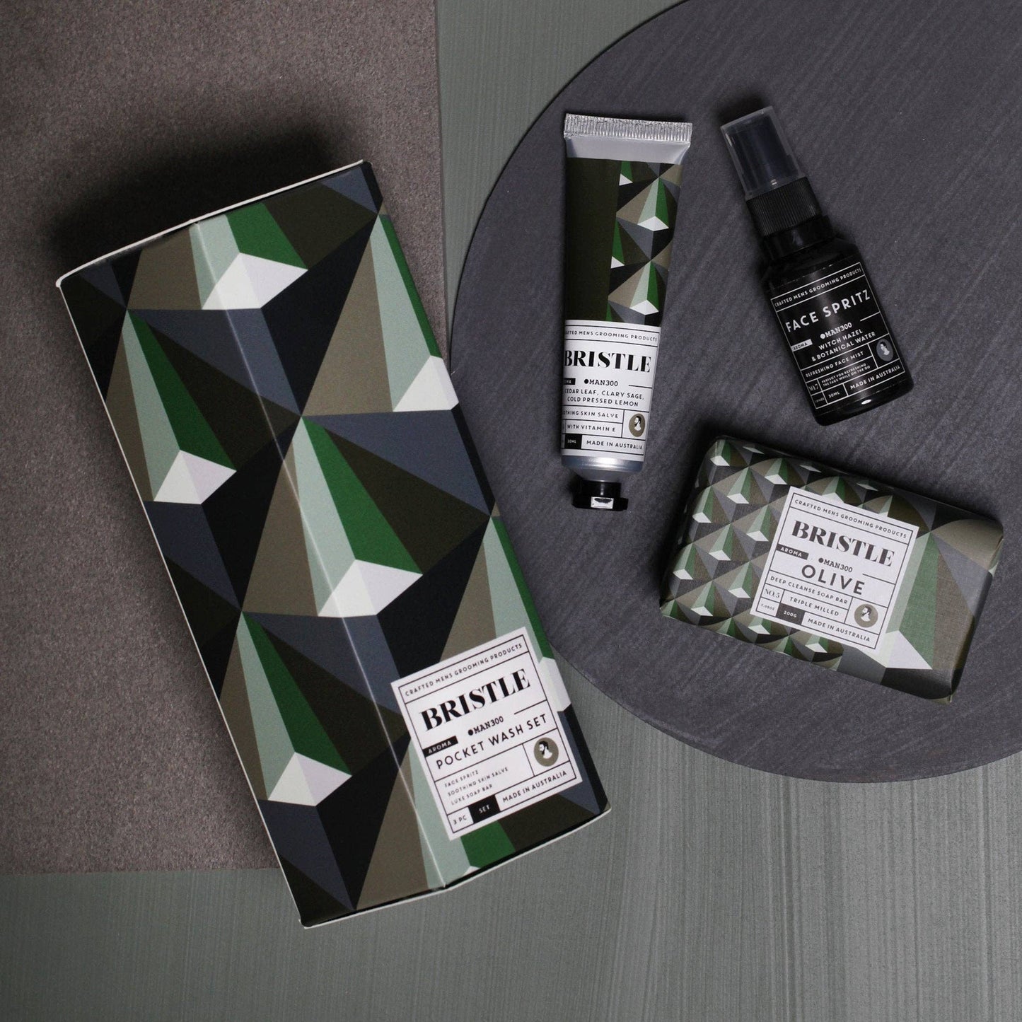 POCKET WASH SET : BRISTLE